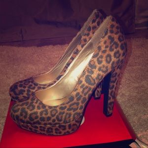 GUESS Cheetah Print Pump Heels